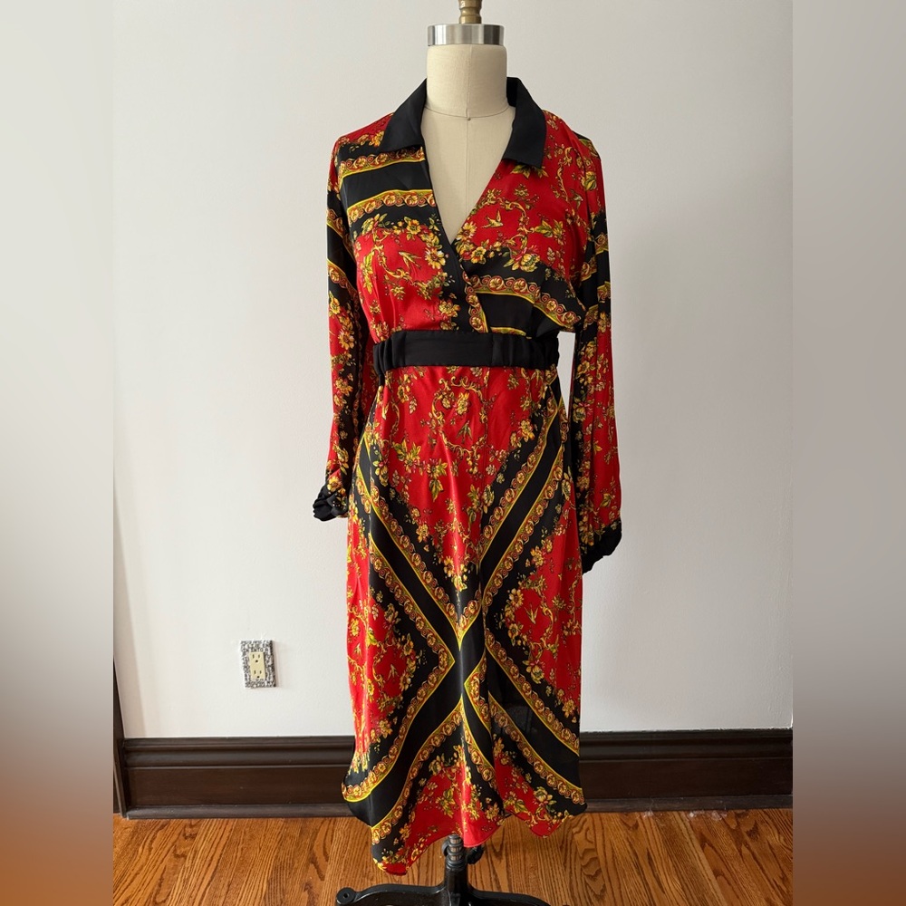 Zara Red and Black Floral Long Sleeve Dress
